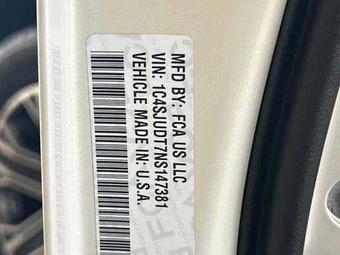 Used 2022 Jeep Wagoneer Series III RWD image 23