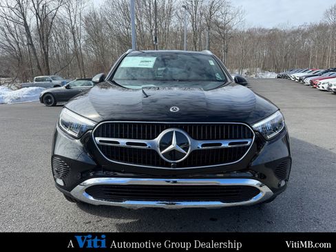 Used 2026 Mercedes-Benz GLC 300 4MATIC image 3