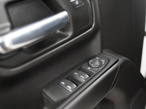 Used 2022 Chevrolet Silverado 1500 Custom Trail Boss w/ Safety Confidence Package image 10