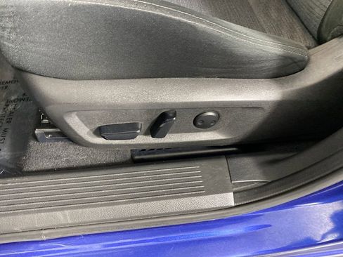 Used 2023 Nissan Rogue SV image 8