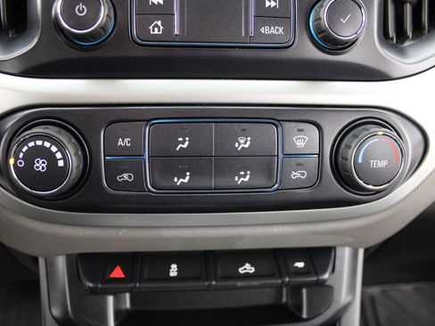 Used 2019 Chevrolet Colorado LT AWD/4WD image 20