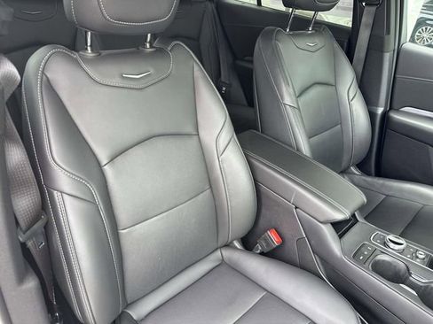 Certified 2025 Cadillac XT4 Premium Luxury AWD/4WD image 21