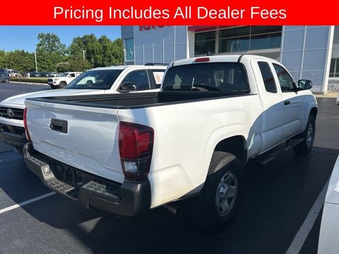 Used 2022 Toyota Tacoma SR RWD image 6