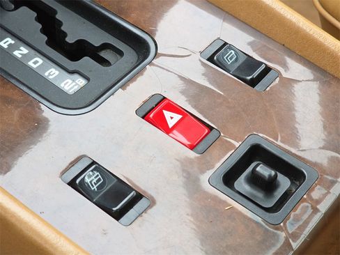 Used 1987 Mercedes-Benz 560 SL image 28