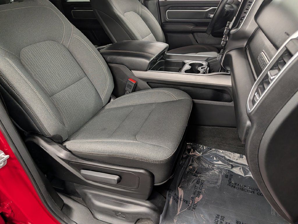 Used 2022 RAM 1500 Big Horn AWD/4WD image 34