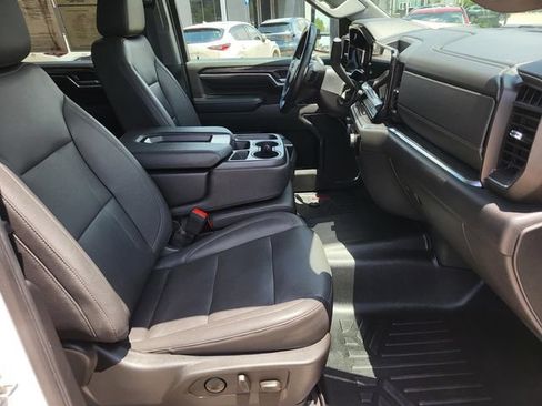 Used 2024 Chevrolet Silverado 2500 LTZ AWD/4WD image 10