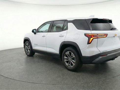 Used 2025 Chevrolet Equinox LT image 6