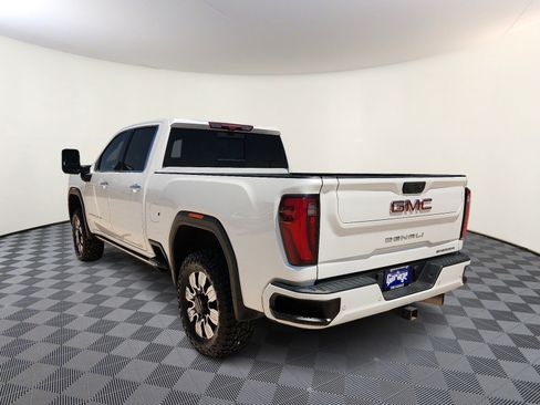 Used 2024 GMC Sierra 2500 Denali w/ Denali Reserve Package AWD/4WD image 3