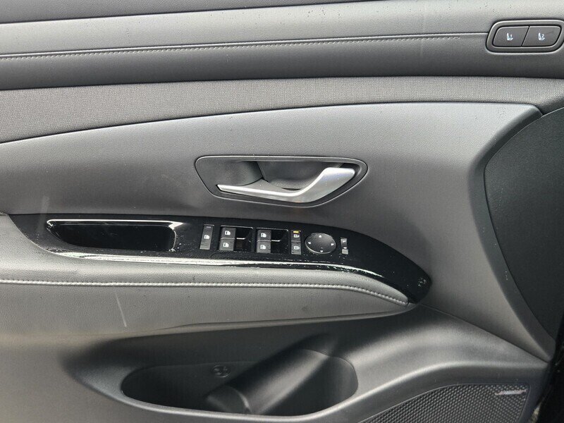 New 2026 Hyundai Tucson Limited FWD image 14