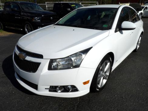 Used 2013 Chevrolet Cruze LT w/ Enhanced Safety Package image 3