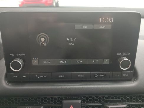 Certified 2023 Honda HR-V LX image 8