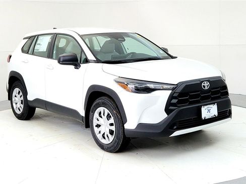 New 2026 Toyota Corolla Cross L image 7
