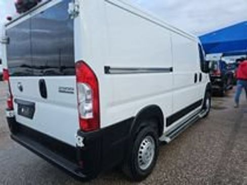Used 2025 RAM ProMaster 2500 w/ U-Haul Equipment Group FWD image 13