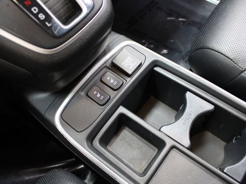 Used 2015 Honda CR-V Touring image 36