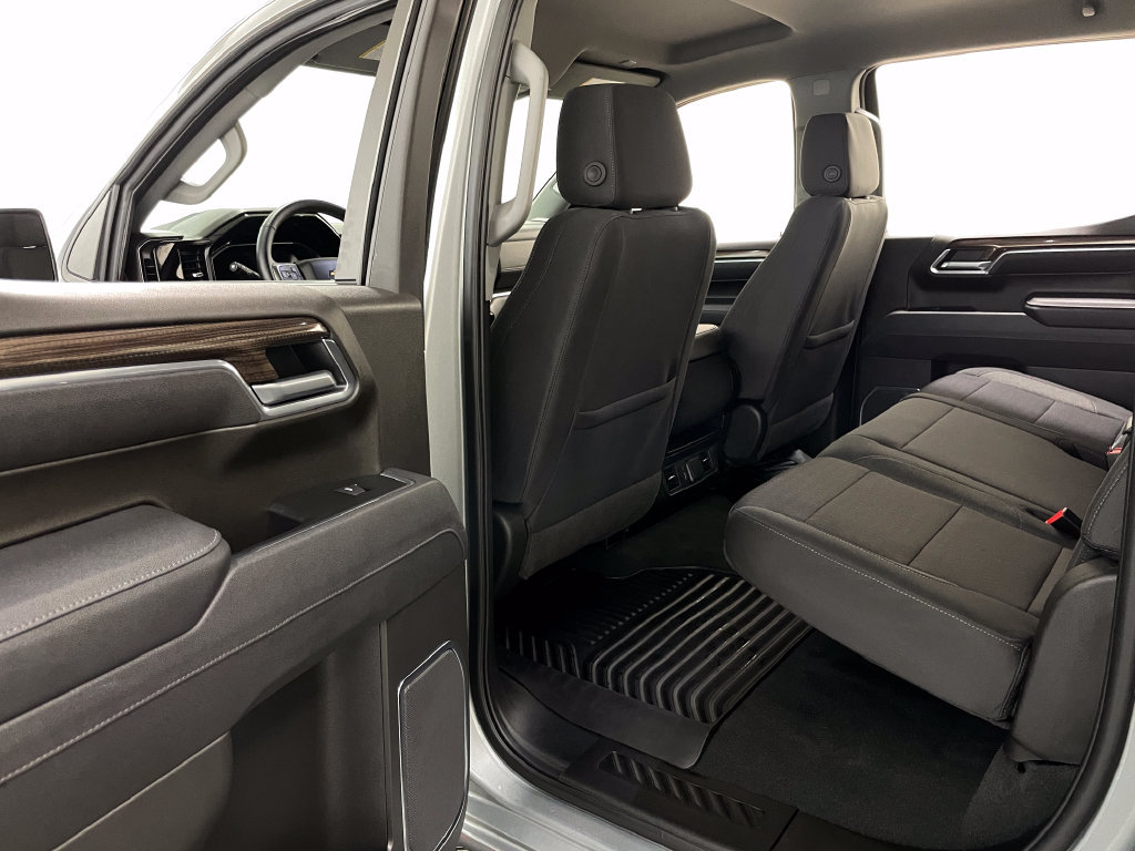 Certified 2025 Chevrolet Silverado 1500 LT AWD/4WD image 42