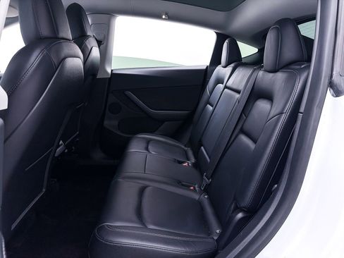 Used 2021 Tesla Model Y 2WD image 32