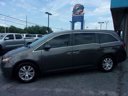 Used 2016 Honda Odyssey EX-L image 3