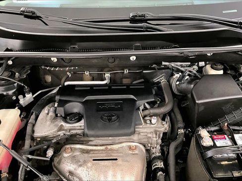 Used 2017 Toyota RAV4 XLE image 29