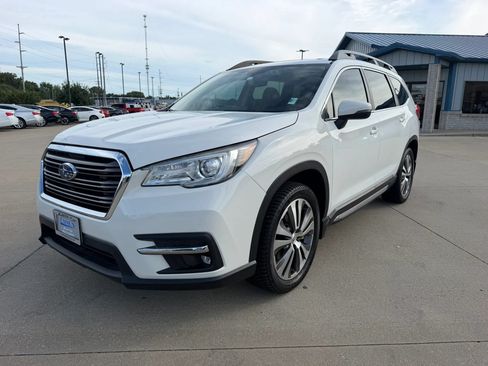 Used 2020 Subaru Ascent Limited w/ Technology Package AWD/4WD image 5