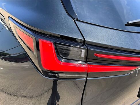 Used 2024 Lexus NX 250 FWD w/ Towing Package (2000 Lbs) image 28