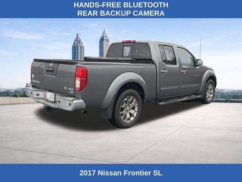 Used 2017 Nissan Frontier SL image 5