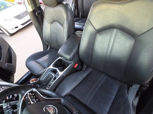 Used 2015 Cadillac SRX Performance w/ Driver Awareness Package AWD/4WD image 28