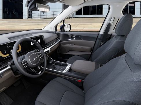 New 2026 Kia Carnival LX image 17