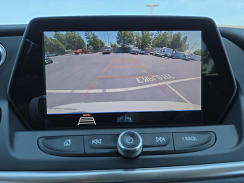 Used 2020 Chevrolet Blazer LT AWD/4WD image 25