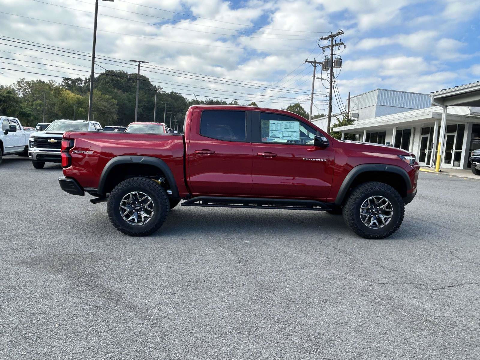 New 2026 Chevrolet Colorado ZR2 w/ Technology Package AWD/4WD image 8