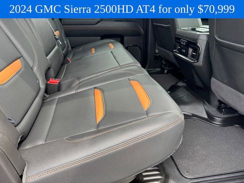 Used 2024 GMC Sierra 2500 AT4 w/ AT4 Premium Plus Package AWD/4WD image 10