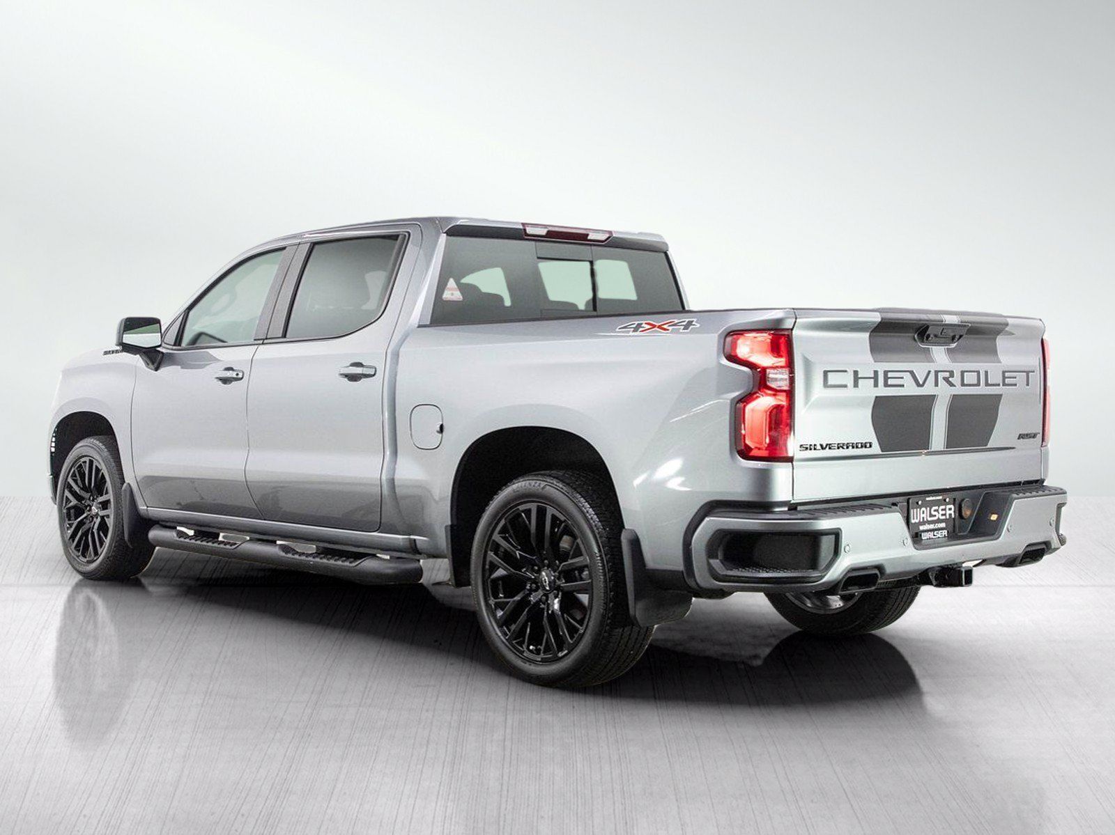 Used 2024 Chevrolet Silverado 1500 RST w/ Rally Edition AWD/4WD image 3
