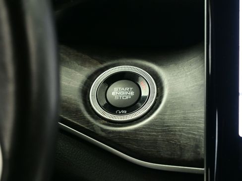 Used 2022 Jeep Grand Cherokee L Limited image 23