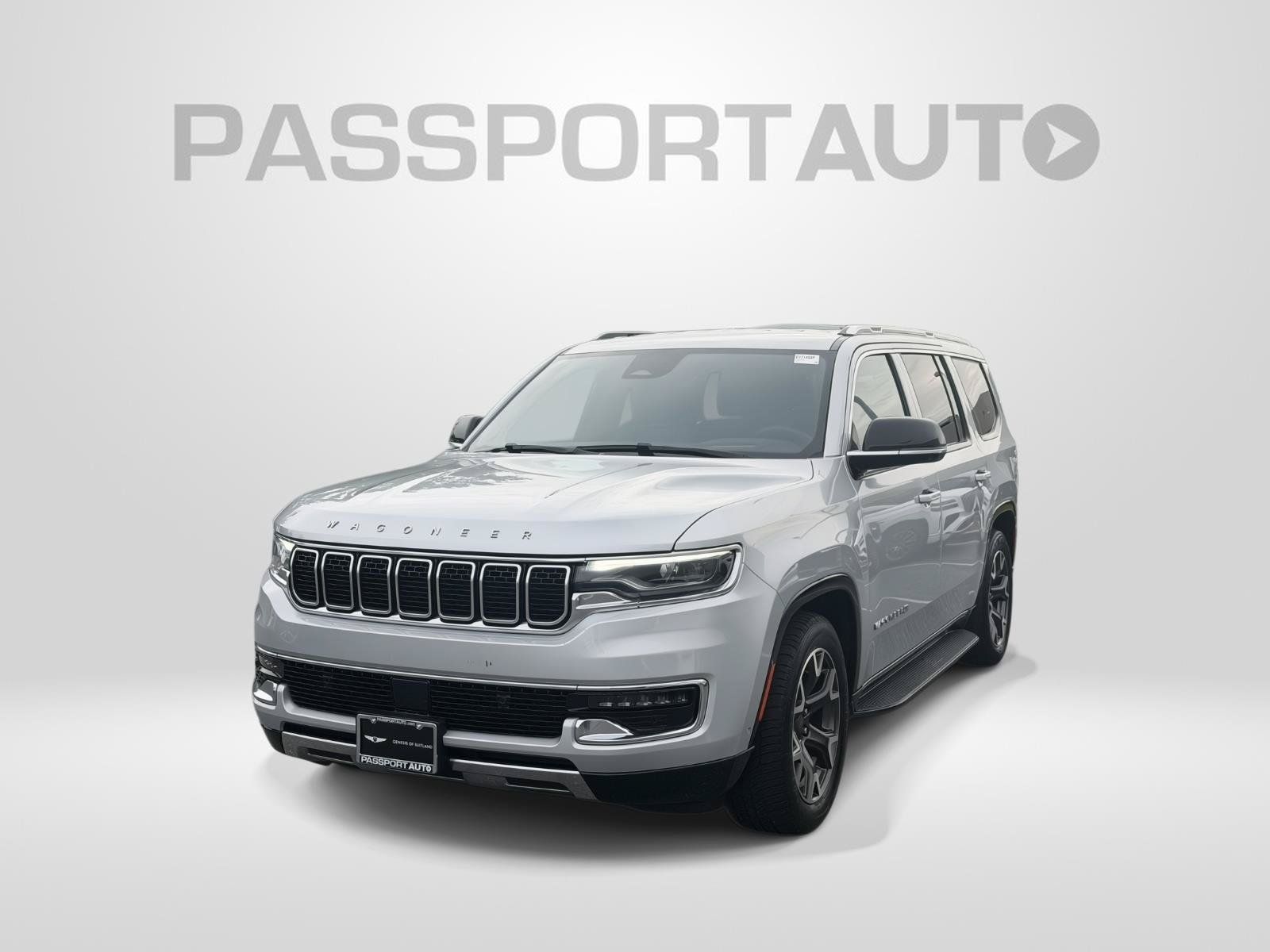 Used 2024 Jeep Wagoneer Series III AWD/4WD image 1