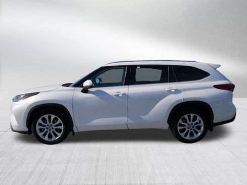 Certified 2020 Toyota Highlander Limited image 4