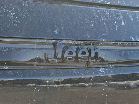 New 2026 Jeep Grand Cherokee Limited w/ Limited Altitude Package AWD/4WD image 21