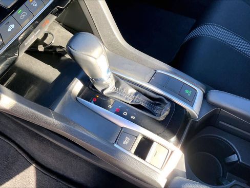 Used 2019 Honda Civic Sport image 14