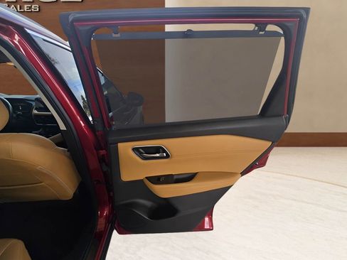 Used 2023 Nissan Rogue Platinum w/ Platinum Premium Package image 61