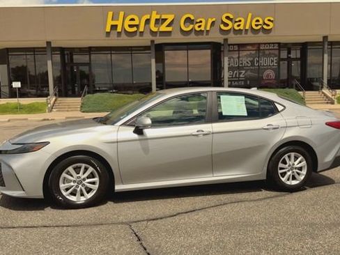 Used 2026 Toyota Camry LE FWD image 5
