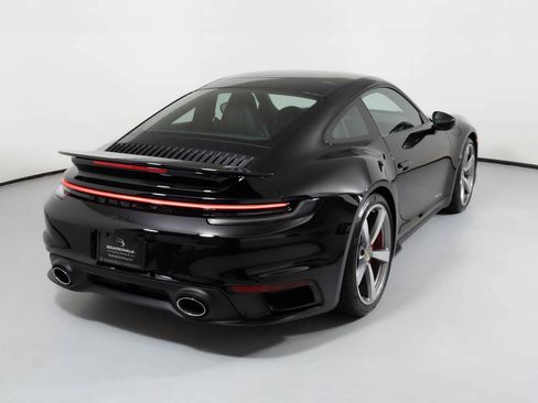 Used 2021 Porsche 911 Turbo image 2