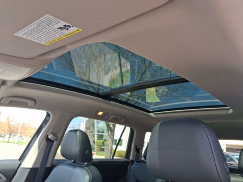 Used 2019 Volkswagen Atlas SEL R-Line image 16