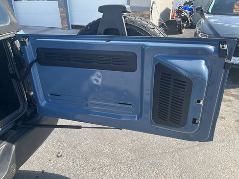 Used 2023 Ford Bronco Outer Banks AWD/4WD image 17
