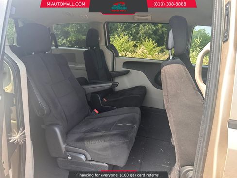 Used 2013 Dodge Grand Caravan SE FWD image 15