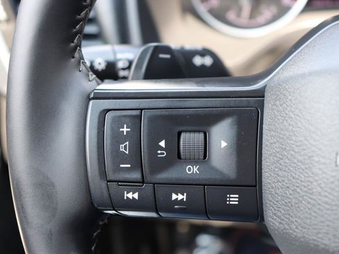 Used 2026 Nissan Rogue SV AWD/4WD image 29