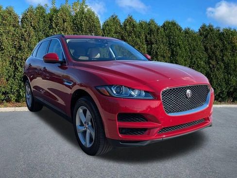 Used 2020 Jaguar F-PACE Premium image 3