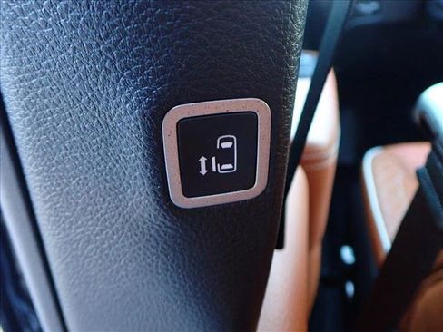 New 2026 Chrysler Pacifica Pinnacle image 12