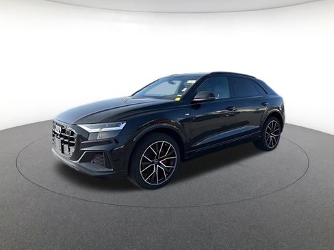 Used 2022 Audi Q8 Premium Plus w/ Premium Plus Package image 1