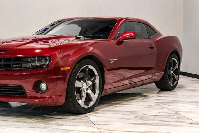 Used 2011 Chevrolet Camaro SS w/ RS Package RWD image 7