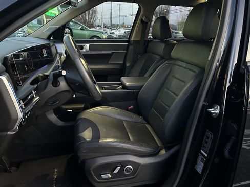 Used 2024 Hyundai Santa Fe Limited image 13