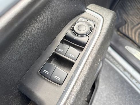 Used 2025 Chevrolet Silverado 1500 LT AWD/4WD image 21