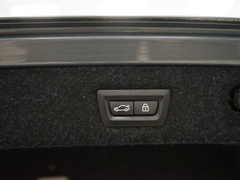 Used 2018 BMW 530i xDrive AWD/4WD image 55